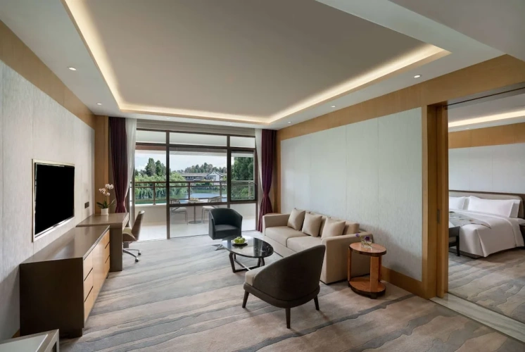 Double Suite