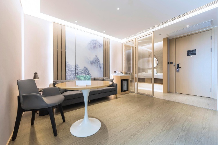 Double Suite