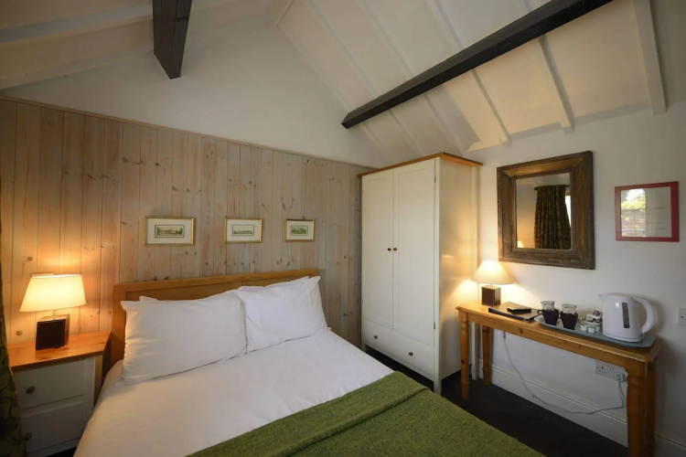 The White Lion Inn
