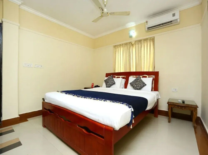Krishna Regency by OYO Rooms