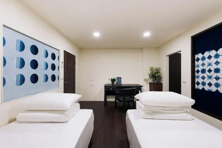 Business Twin room