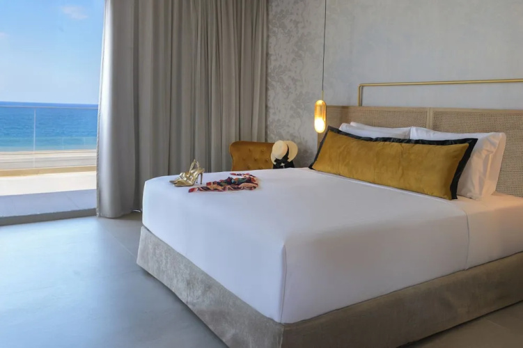 Castello Boutique Suites by the sea - Adults Only