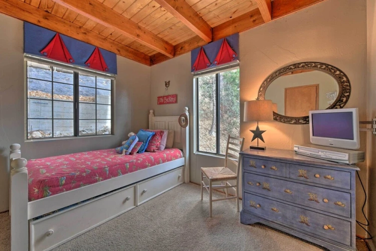 3 Bedrooms Cottage
