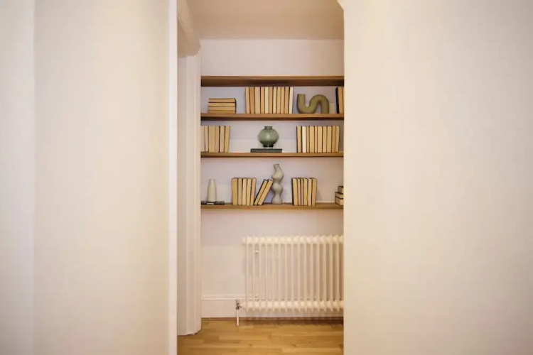 Hampstead Parkside Apartment