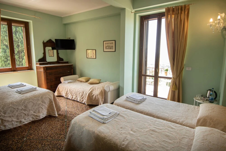 Villa Val d'Olivi