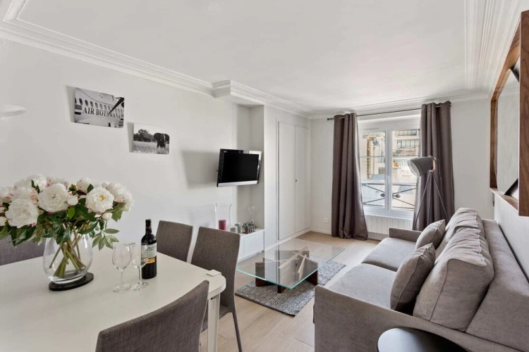 Modern Apartment Near Opera Garnier