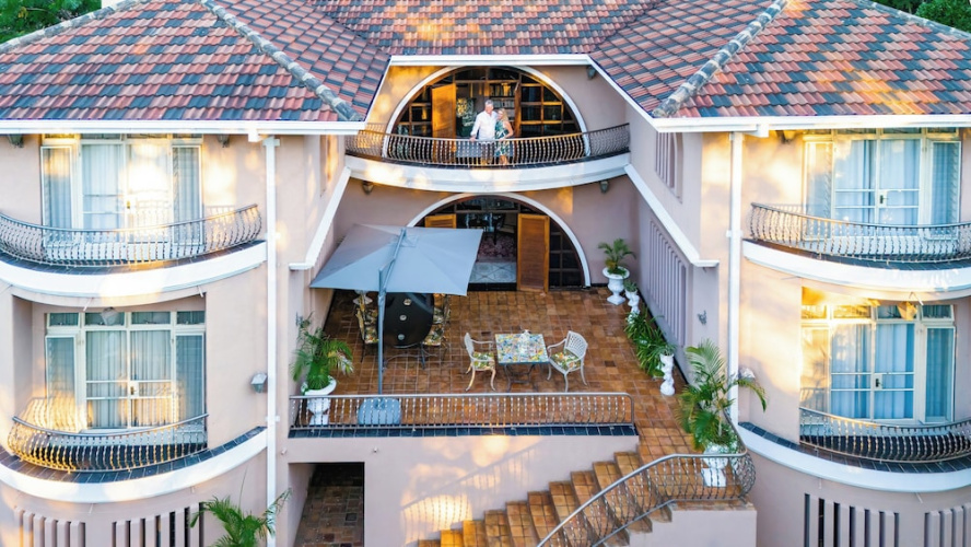 The Victorian Manor - Victoria Falls