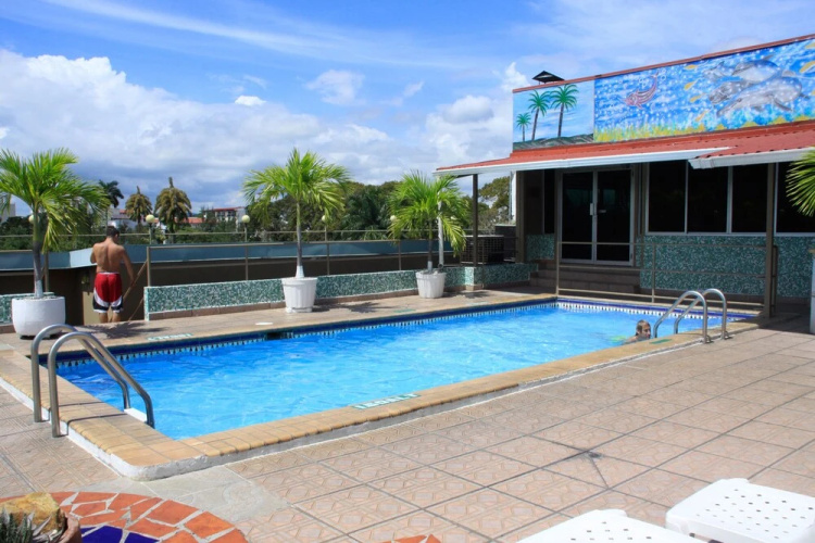 Hotel San Thomas Inn