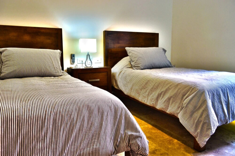 Chic Jungle 2 BR Condo by Happy Address