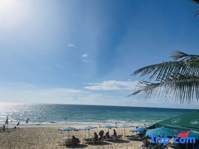 Karon Beach Moone