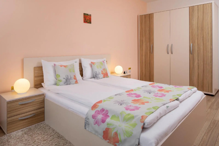 Brasov Holiday Aparments - Coral
