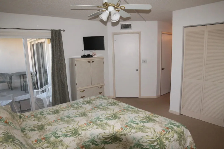 Ocean Village Club P32