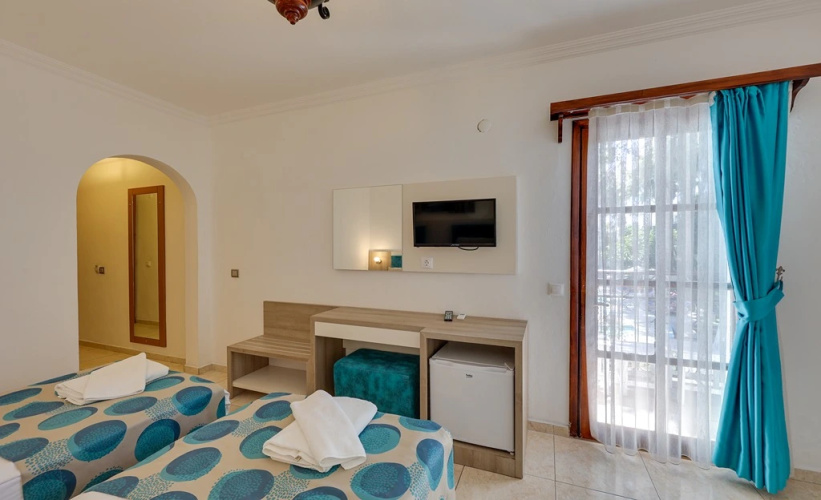 Sami Beach Hotel.