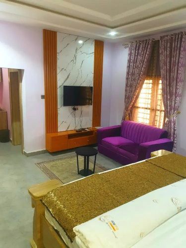 Bly & Schol Apartments
