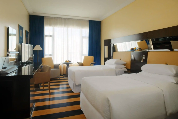 Standard Twin room with city view