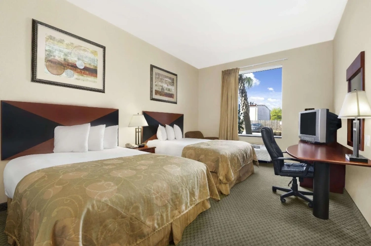 Standard Quadruple room