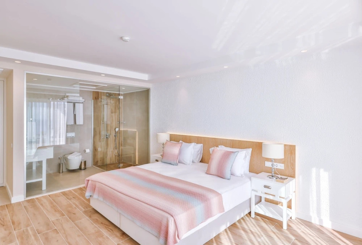 Hilaris Hotel