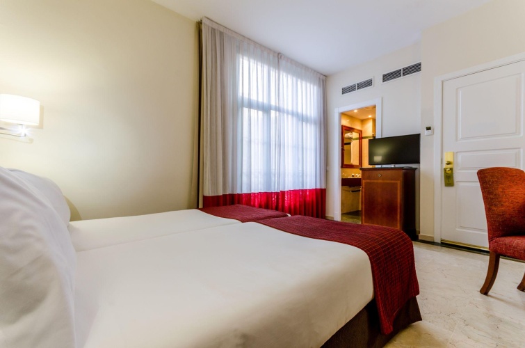 Hotel Exe Laietana Palace photo 12