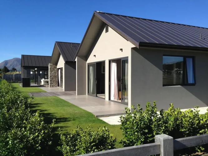 Infinity - Lake & Mountain Views - Sleeps 8