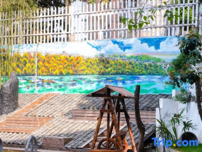 sumerfullmoon hotel