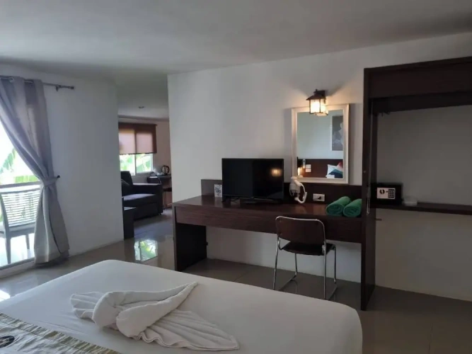 Standard Triple Family room