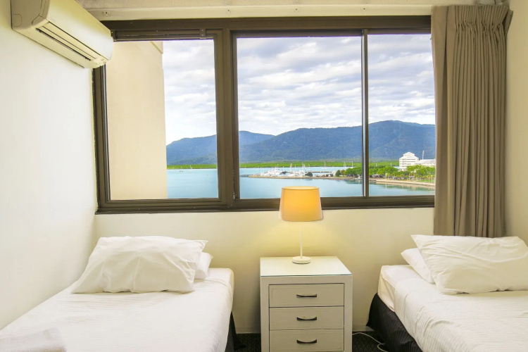 Cairns Aquarius