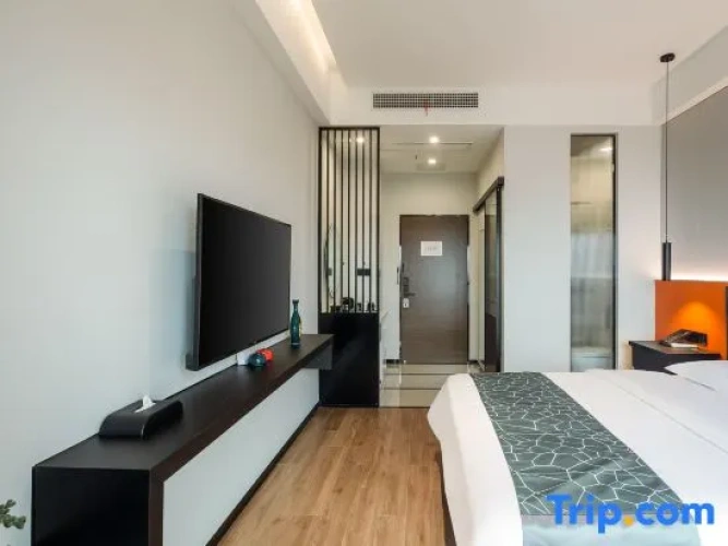Standard Double room with river view