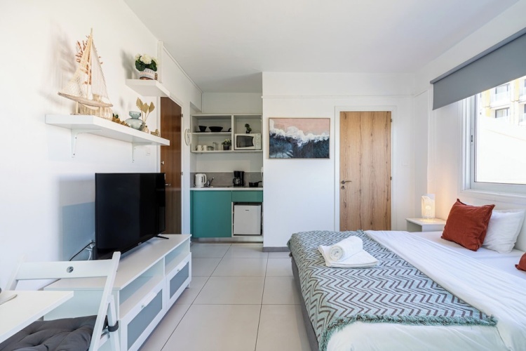 Sofia's Cosy Studio & Balcony in Larnaca — фото 4