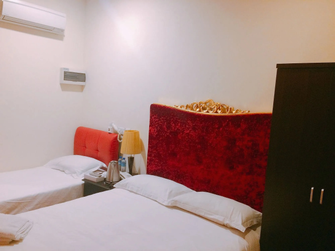 Rest Chinatown Hotel