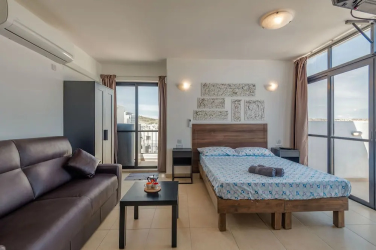 Getawaysmalta - Studio Penthouse With Seaview Terrace
