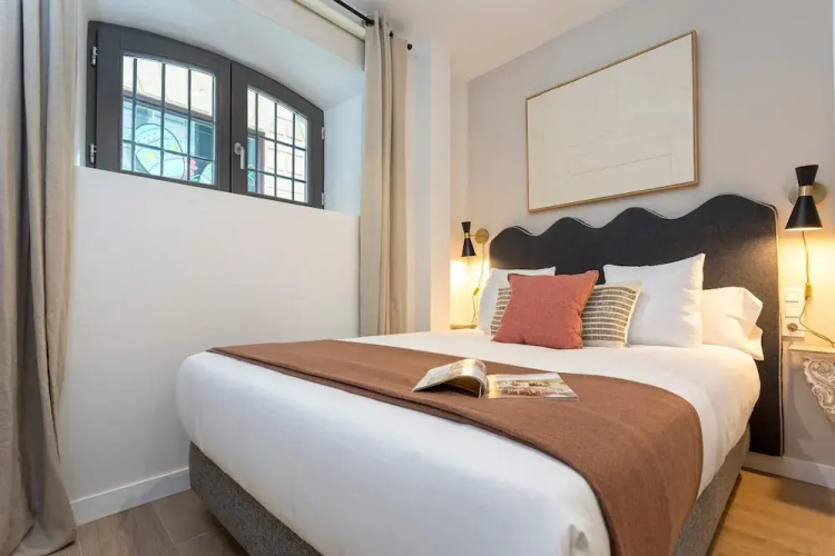 Exclusive 2-bedroom Near the Cathedral. San Matías I