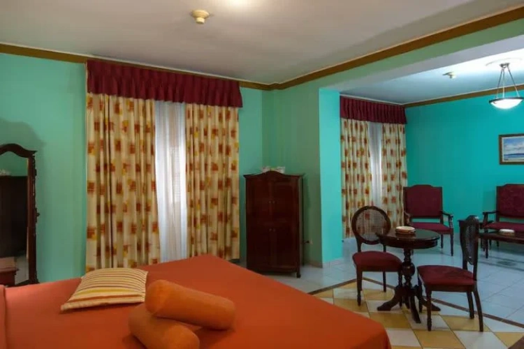 Double Suite