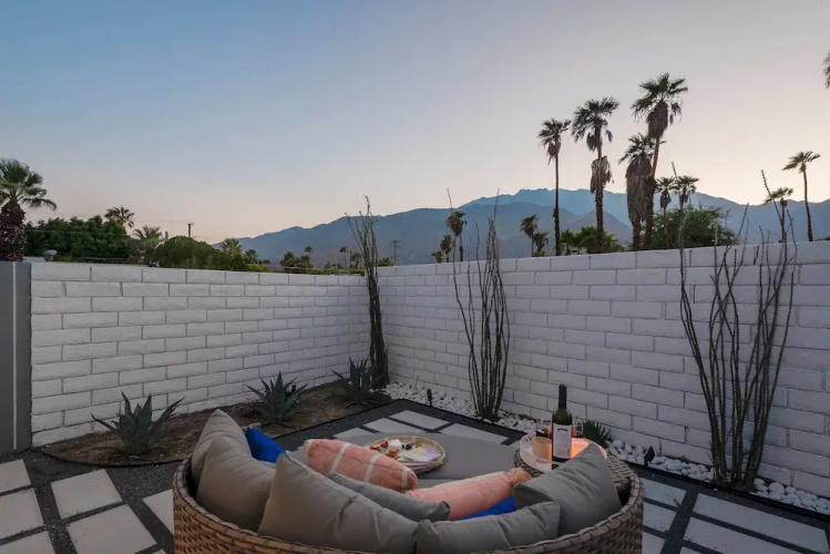 Retro Chic Oasis Saltwater Pool Spa Mnt Views