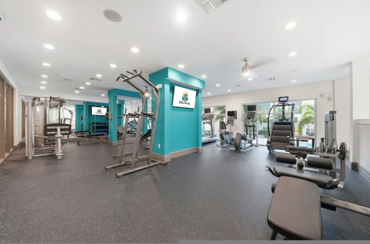 Chic 2BR w Pool Pet-friendly Unit 14