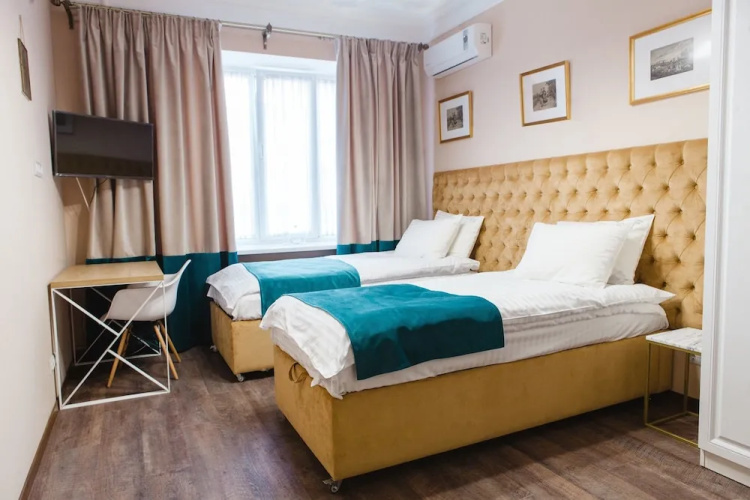 Live.Here.Hotel
