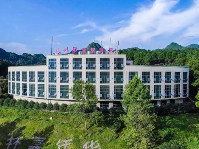 Maple Valley Cloud Hotel