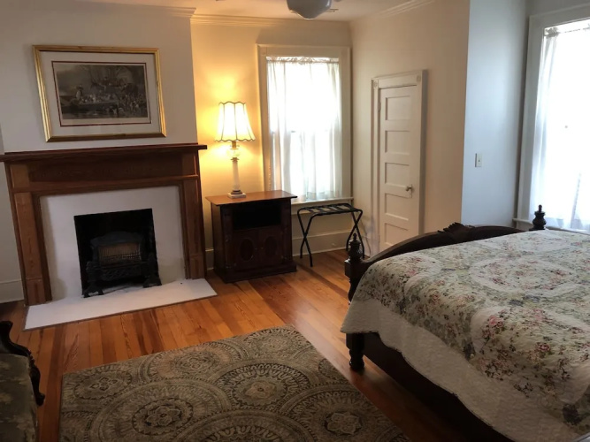 Love Lane Bed & Breakfast