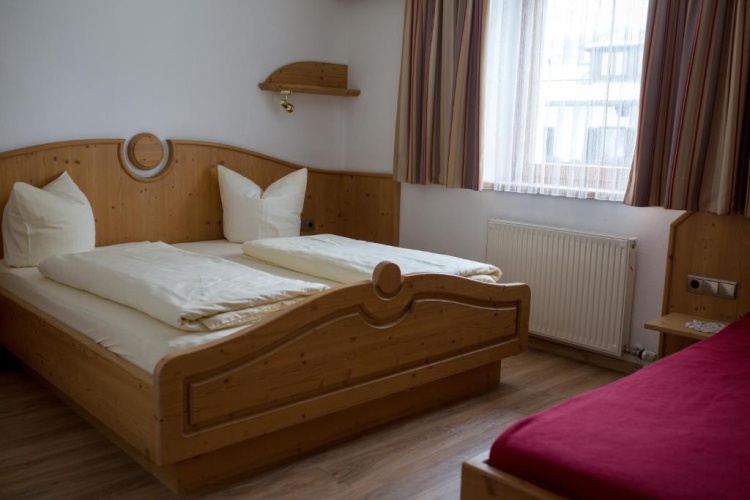 Standard Quintuple room