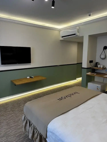Standard Double room with city view