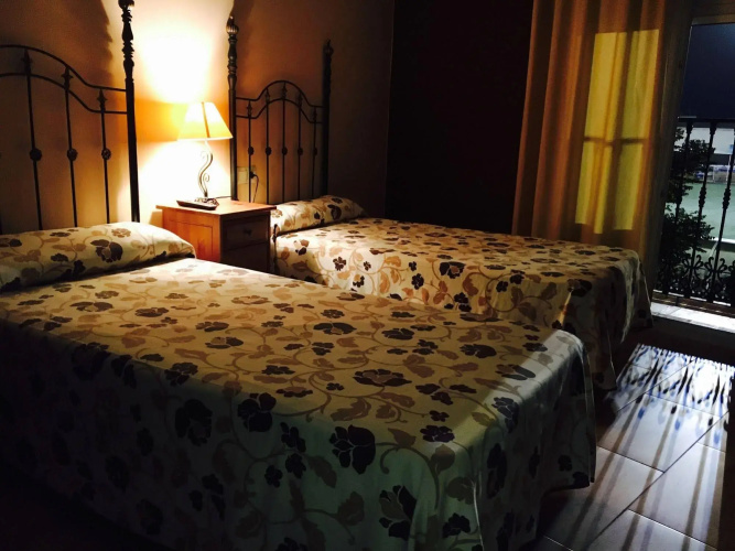Hostal Alcarayón
