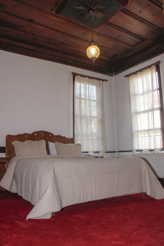 Toprakçiler Mansion