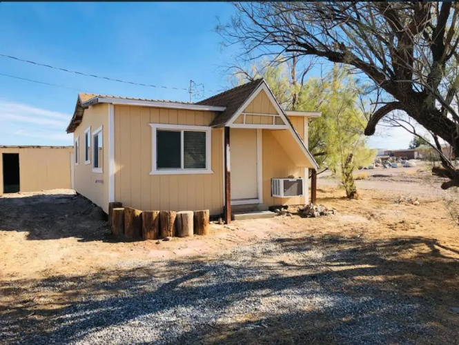 1940's Miner's Cabin