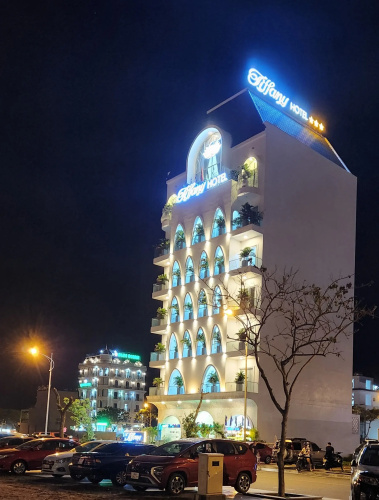 Tiffany hotel & restaurant