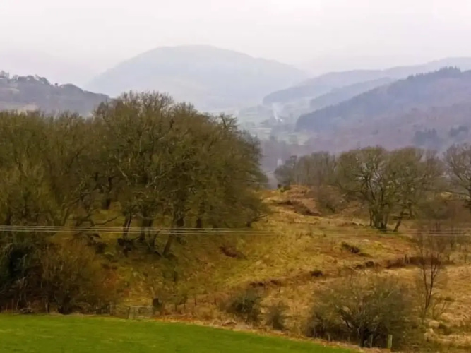 Ty Isaf Penrhyddion