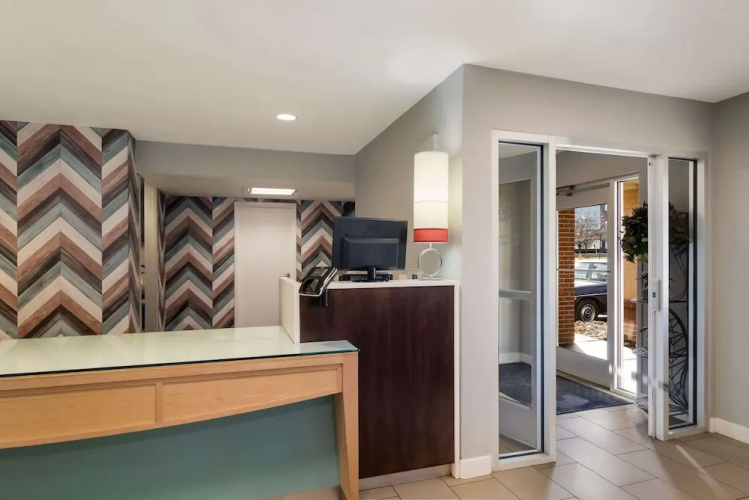 Candlewood Suites Omaha