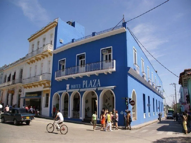 Hotel E Plaza