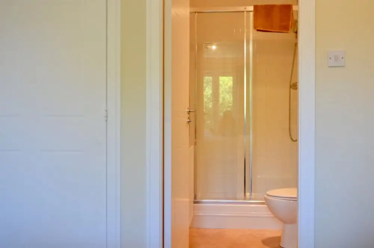 Central Edinburgh 2 Bedroom Apartment