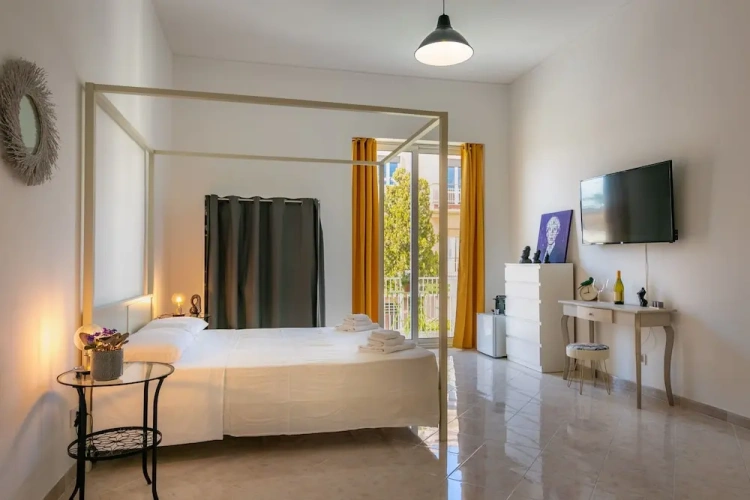 Deluxe Quadruple room
