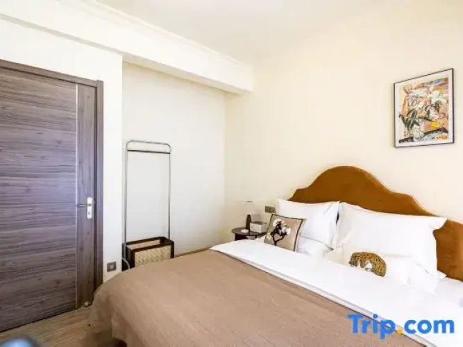 2 Bedrooms Suite