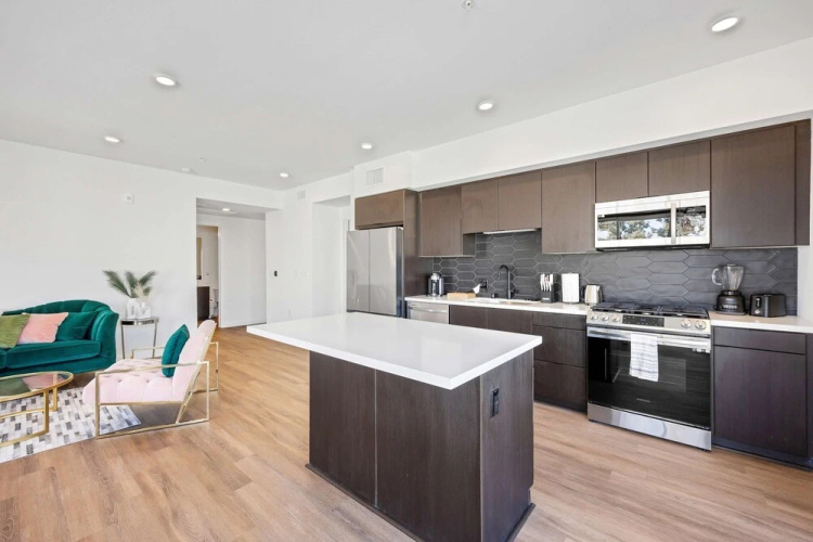Luxury 2BR by Oneluxstay